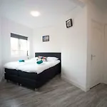 Apartment Bad